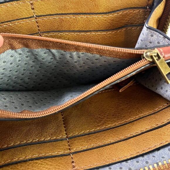 Mode Luxe Womens Woven Brown Tan Wristlet Zip Around Wallet Clutch Coin Purse - Picture 14 of 16